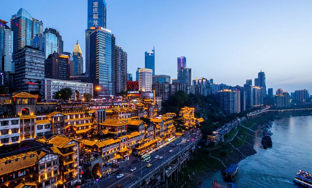 重庆智领未来,前沿科技生活新体验