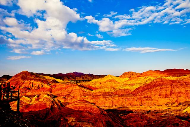 漫步甘肃小巷,发现隐藏的特色小店